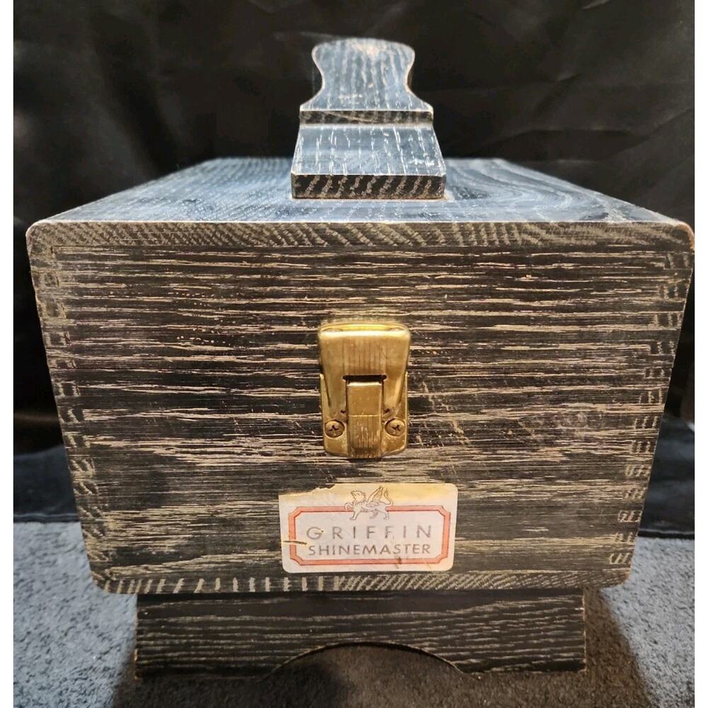 Vntg Griffin Shinemaster Shoe Shine Box With Several Brushes